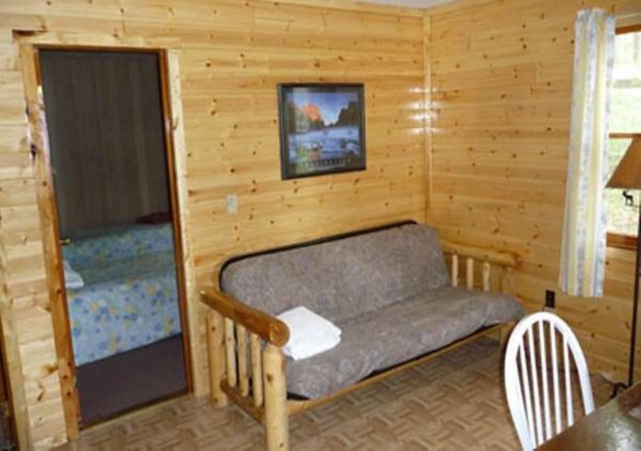 The Elms Waterfront Cottages Lake Luzerne Екстер'єр фото