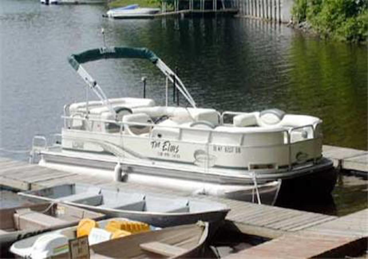 The Elms Waterfront Cottages Lake Luzerne Екстер'єр фото