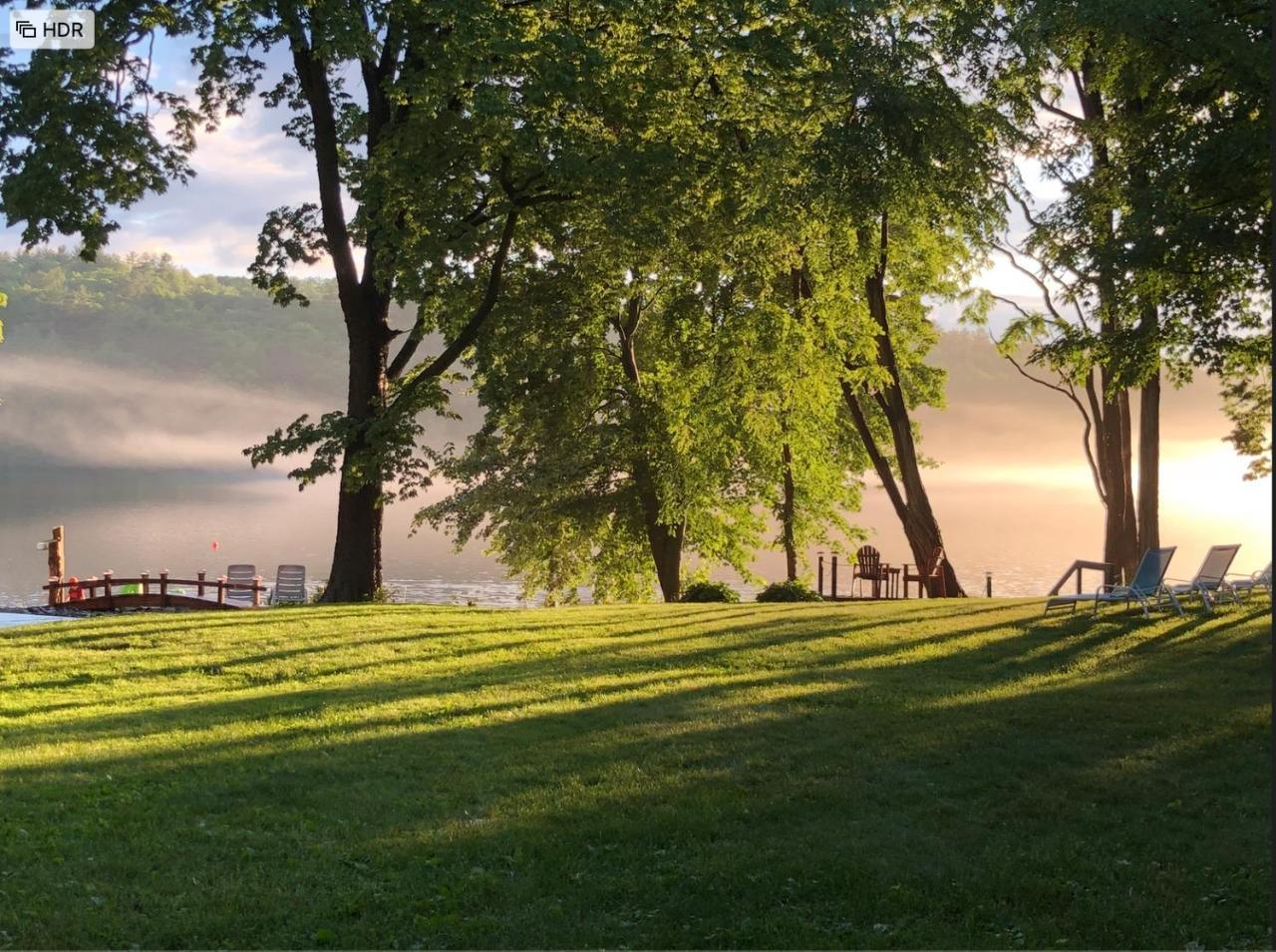 The Elms Waterfront Cottages Lake Luzerne Екстер'єр фото